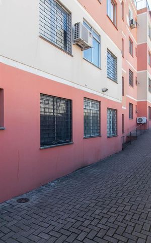 Apartamento à venda com 65m², 2 quartos e sem vagaÁrea comum