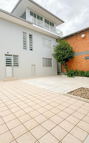 Casa para alugar com 500m², 7 quartos e 4 vagasGaragem