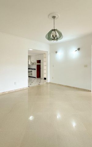 Casa para alugar com 500m², 7 quartos e 4 vagasSala 1