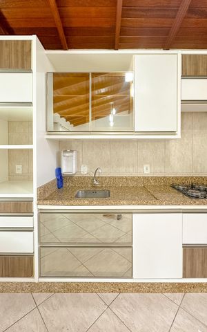 Casa para alugar com 500m², 7 quartos e 4 vagasCozinha 2