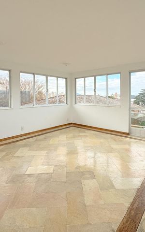 Casa para alugar com 500m², 7 quartos e 4 vagasEscritório