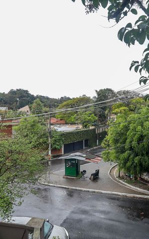 Casa à venda com 400m², 4 quartos e 3 vagas Casa à venda com 400m², 4 quartos e 3 vagasVista Sala 2