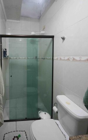 Casa à venda com 110m², 3 quartos e 2 vagas Casa à venda com 110m², 3 quartos e 2 vagasBanheiro da Suíte