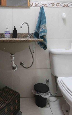 Casa à venda com 110m², 3 quartos e 2 vagas Casa à venda com 110m², 3 quartos e 2 vagasLavabo
