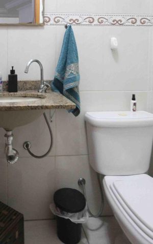Casa à venda com 110m², 3 quartos e 2 vagas Casa à venda com 110m², 3 quartos e 2 vagasLavabo