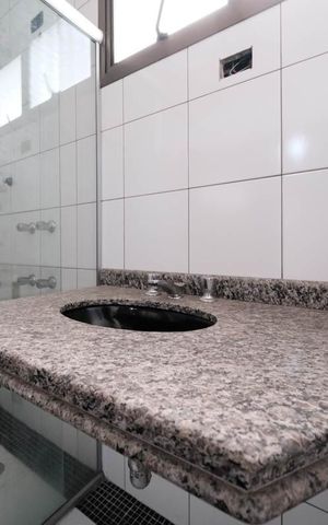 Apartamento à venda com 124m², 3 quartos e 2 vagasBanheiro da Suíte