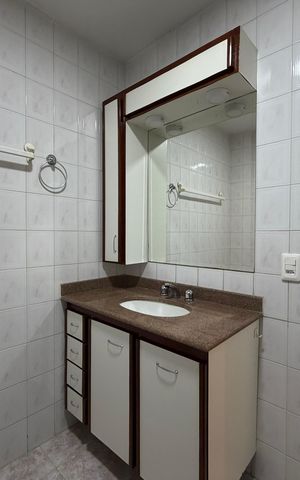 Apartamento à venda com 78m², 2 quartos e 1 vaga Apartamento à venda com 78m², 2 quartos e 1 vagaBanheiro da Suíte