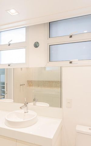 Apartamento para alugar com 210m², 3 quartos e 2 vagas Apartamento para alugar com 210m², 3 quartos e 2 vagasBanheiro da Suíte 2