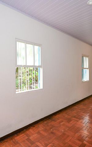 Casa à venda com 95m², 3 quartos e 6 vagasSala