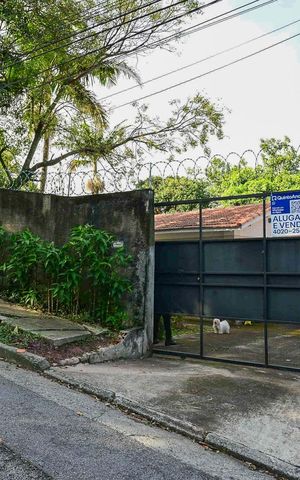 Casa à venda com 95m², 3 quartos e 6 vagasFachada