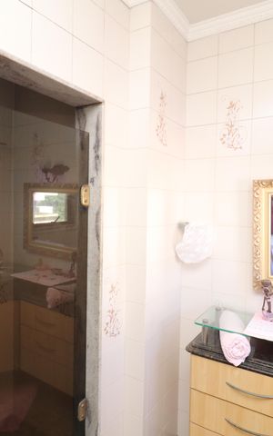 Apartamento para alugar com 350m², 4 quartos e 4 vagasBanheiro da Suíte 2