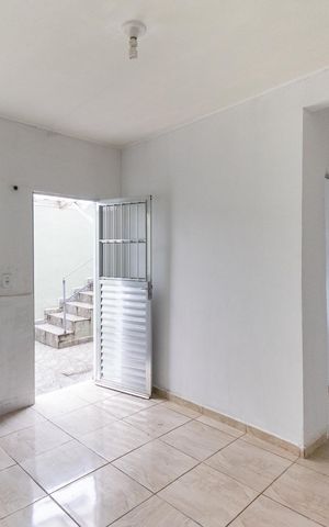 Casa para alugar com 236m², 7 quartos e 2 vagas Casa para alugar com 236m², 7 quartos e 2 vagasKitnet 6 Sala/Cozinha