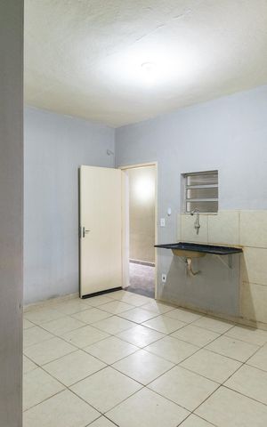 Casa para alugar com 236m², 7 quartos e 2 vagas Casa para alugar com 236m², 7 quartos e 2 vagasKitnet 2 Quarto e Cozinha