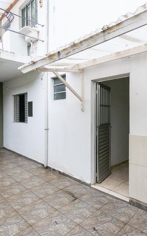 Casa para alugar com 236m², 7 quartos e 2 vagas Casa para alugar com 236m², 7 quartos e 2 vagasKitnet 6