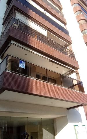 Apartamento à venda com 117m², 3 quartos e 2 vagas Apartamento à venda com 117m², 3 quartos e 2 vagasFachada com Placa