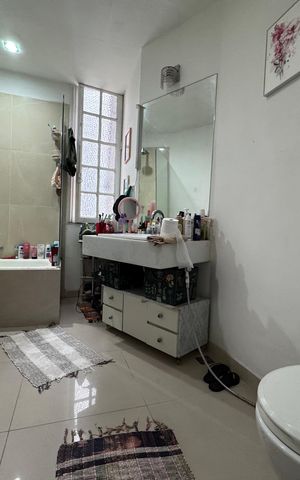 Apartamento à venda com 240m², 4 quartos e sem vaga Apartamento à venda com 240m², 4 quartos e sem vagaBanheiro da Suíte