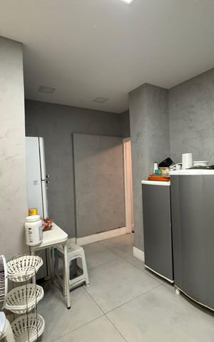 Apartamento à venda com 240m², 4 quartos e sem vaga Apartamento à venda com 240m², 4 quartos e sem vagaCozinha