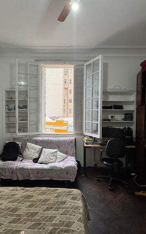 Apartamento à venda com 240m², 4 quartos e sem vaga Apartamento à venda com 240m², 4 quartos e sem vagaQuarto