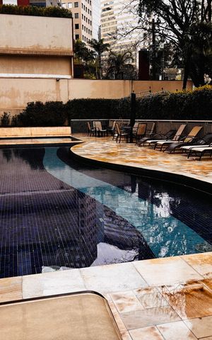 Apartamento para alugar com 107m², 2 quartos e 2 vagas Apartamento para alugar com 107m², 2 quartos e 2 vagasÁrea comum - Piscina