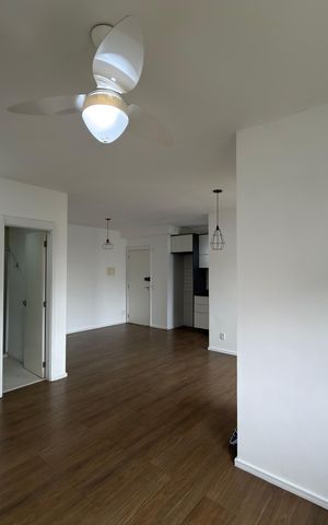 Apartamento à venda com 74m², 2 quartos e 2 vagas Apartamento à venda com 74m², 2 quartos e 2 vagasSala
