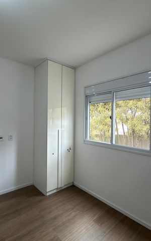 Apartamento à venda com 74m², 2 quartos e 2 vagas Apartamento à venda com 74m², 2 quartos e 2 vagasSuíte