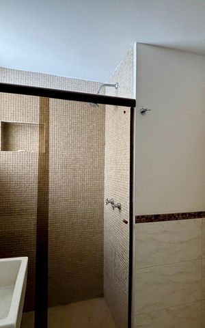 Apartamento à venda com 121m², 3 quartos e 2 vagas Apartamento à venda com 121m², 3 quartos e 2 vagasBanheiro social