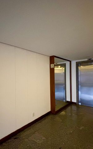 Apartamento à venda com 121m², 3 quartos e 2 vagas Apartamento à venda com 121m², 3 quartos e 2 vagasPlaca
