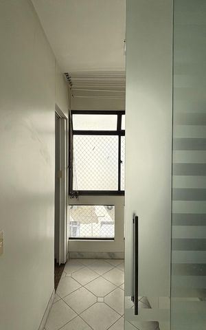 Apartamento à venda com 121m², 3 quartos e 2 vagas Apartamento à venda com 121m², 3 quartos e 2 vagasÁrea de serviço
