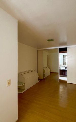 Apartamento à venda com 121m², 3 quartos e 2 vagas Apartamento à venda com 121m², 3 quartos e 2 vagasSuíte