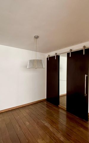 Apartamento à venda com 121m², 3 quartos e 2 vagas Apartamento à venda com 121m², 3 quartos e 2 vagasSala