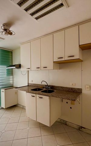 Apartamento à venda com 121m², 3 quartos e 2 vagas Apartamento à venda com 121m², 3 quartos e 2 vagasCozinha