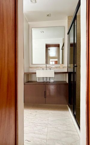 Apartamento à venda com 121m², 3 quartos e 2 vagas Apartamento à venda com 121m², 3 quartos e 2 vagasBanheiro da Suíte