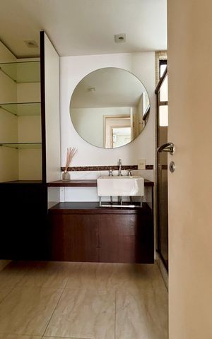 Apartamento à venda com 121m², 3 quartos e 2 vagas Apartamento à venda com 121m², 3 quartos e 2 vagasBanheiro social
