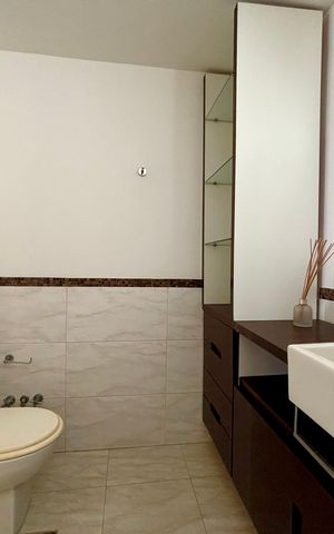 Apartamento à venda com 121m², 3 quartos e 2 vagas Apartamento à venda com 121m², 3 quartos e 2 vagasBanheiro social