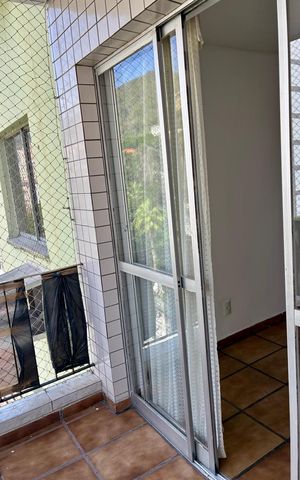 Apartamento à venda com 68m², 3 quartos e 1 vaga Apartamento à venda com 68m², 3 quartos e 1 vagaVaranda da sala