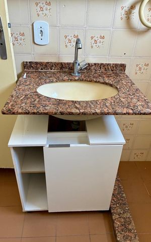 Apartamento à venda com 68m², 3 quartos e 1 vaga Apartamento à venda com 68m², 3 quartos e 1 vagaBanheiro Social