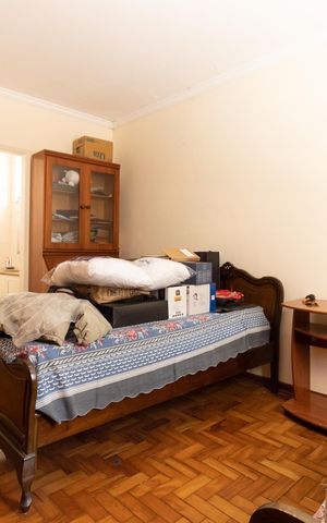 Casa à venda com 340m², 5 quartos e 1 vaga Casa à venda com 340m², 5 quartos e 1 vagaSuíte 4