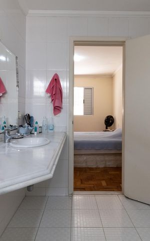 Casa à venda com 340m², 5 quartos e 1 vaga Casa à venda com 340m², 5 quartos e 1 vagaBanheiro da Suíte 5
