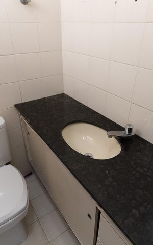 Casa à venda com 340m², 5 quartos e 1 vaga Casa à venda com 340m², 5 quartos e 1 vagaLavabo