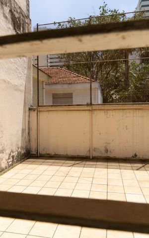 Casa à venda com 340m², 5 quartos e 1 vaga Casa à venda com 340m², 5 quartos e 1 vagaVista da Suíte 4