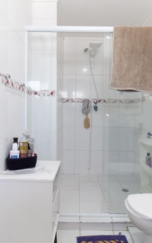 Casa à venda com 340m², 5 quartos e 1 vaga Casa à venda com 340m², 5 quartos e 1 vagaBanheiro da Suíte 2