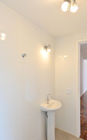 Apartamento à venda com 79m², 2 quartos e 1 vagaBanheiro Social
