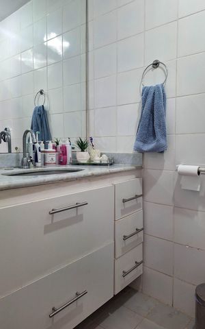 Apartamento para alugar com 185m², 3 quartos e 2 vagas Apartamento para alugar com 185m², 3 quartos e 2 vagasBanheiro 1