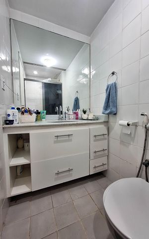 Apartamento para alugar com 185m², 3 quartos e 2 vagas Apartamento para alugar com 185m², 3 quartos e 2 vagasBanheiro 1