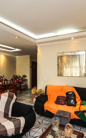 Casa à venda com 295m², 3 quartos e 2 vagasSala