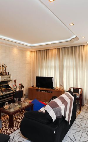 Casa à venda com 295m², 3 quartos e 2 vagasSala