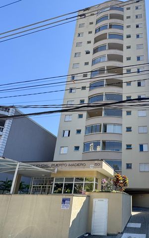 Apartamento para alugar com 56m², 2 quartos e 1 vaga Apartamento para alugar com 56m², 2 quartos e 1 vagaFachada