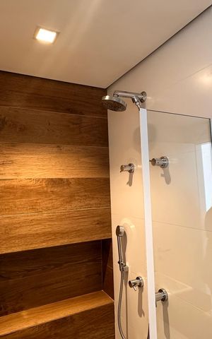 Apartamento para alugar com 85m², 2 quartos e 1 vaga Apartamento para alugar com 85m², 2 quartos e 1 vagaBanheiro da suíte
