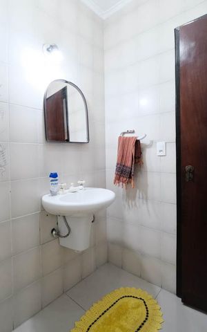 Casa à venda com 200m², 3 quartos e 3 vagasLavabo
