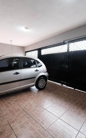 Casa à venda com 200m², 3 quartos e 3 vagasGaragem